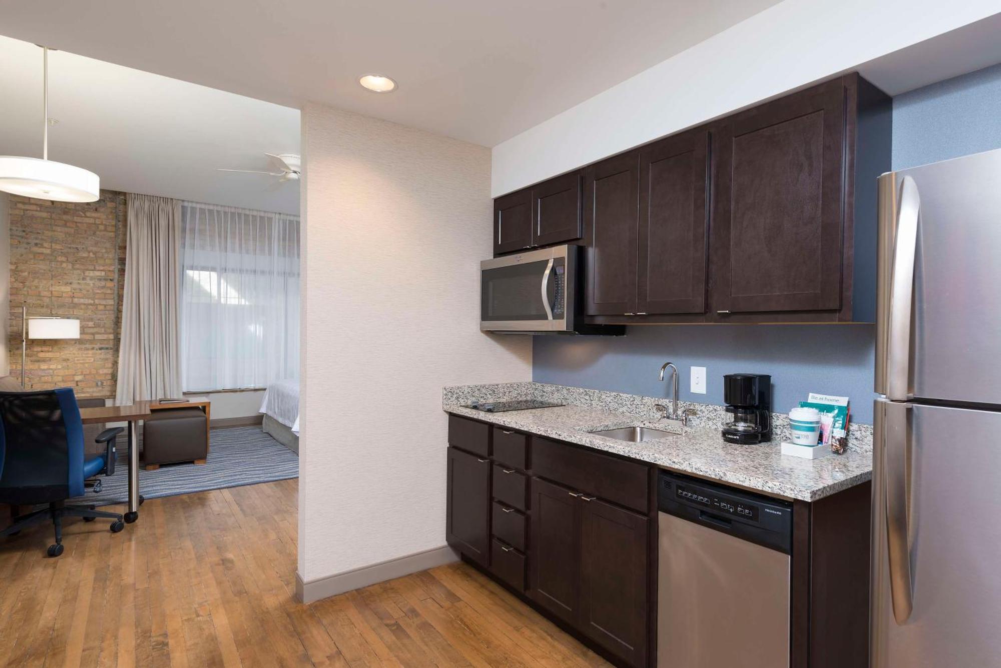 Homewood Suites By Hilton Grand Rapids Downtown Exterior photo