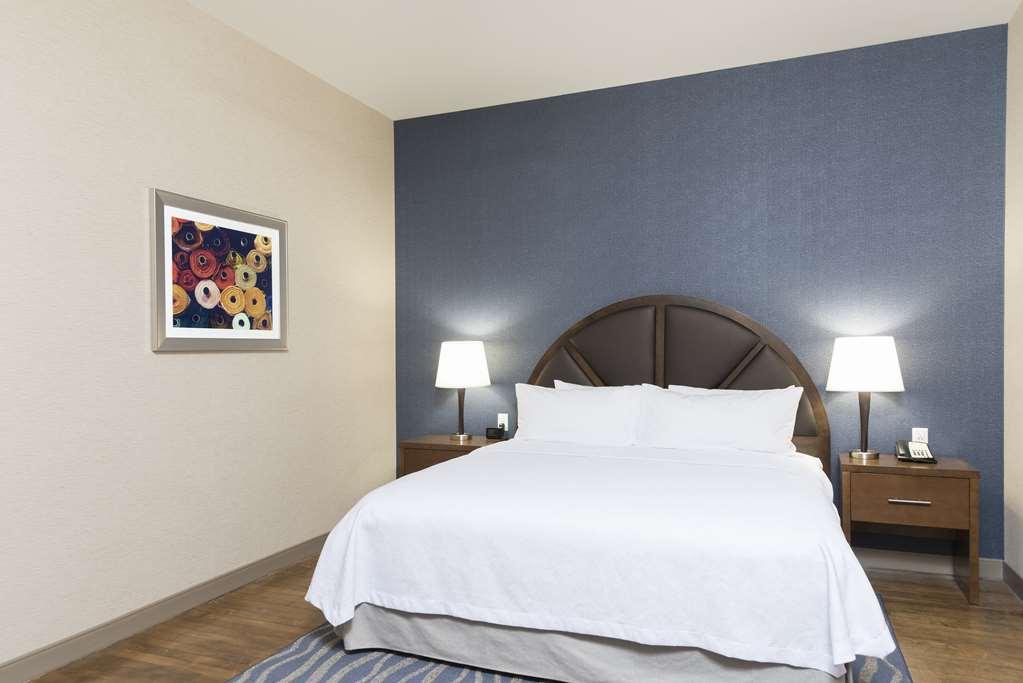 Homewood Suites By Hilton Grand Rapids Downtown Room photo